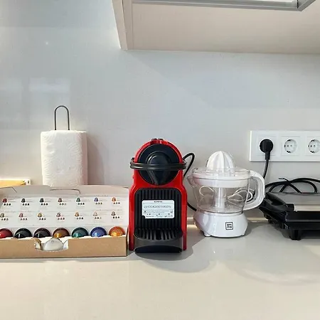 Jacinto Benavente 15, 3l Con Parking Gratis By Ybh Appartement